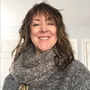 Meet your Posher, Suzanne